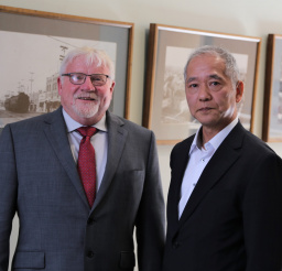 Mayor Bill Rosacker and Consul General Yoshioka pose together